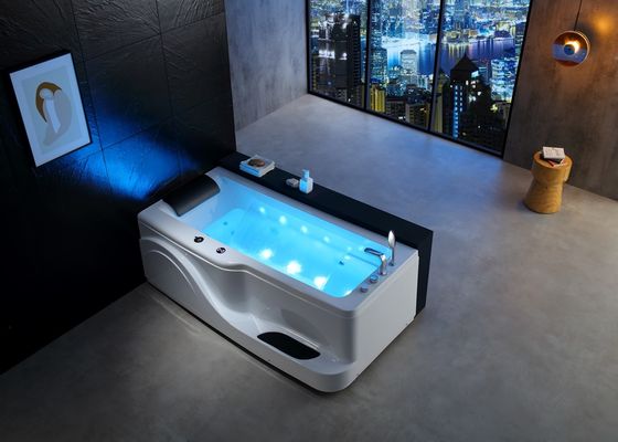 Banheira de massagem de luxo com degraus de cascata
